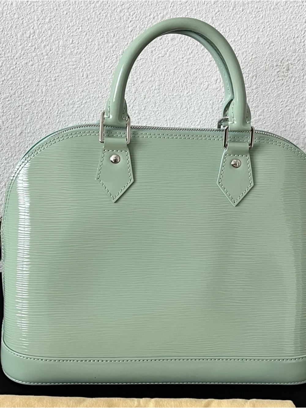 Louis Vuitton Alma PM Electric Epi Leather Green Satchel Bag Silver Hardware - Picture 6 of 10